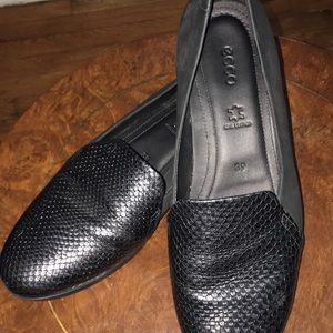 Ecco Flats